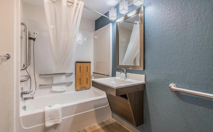 WoodSpring Suites Doral Miami Airport photo 18 of 22