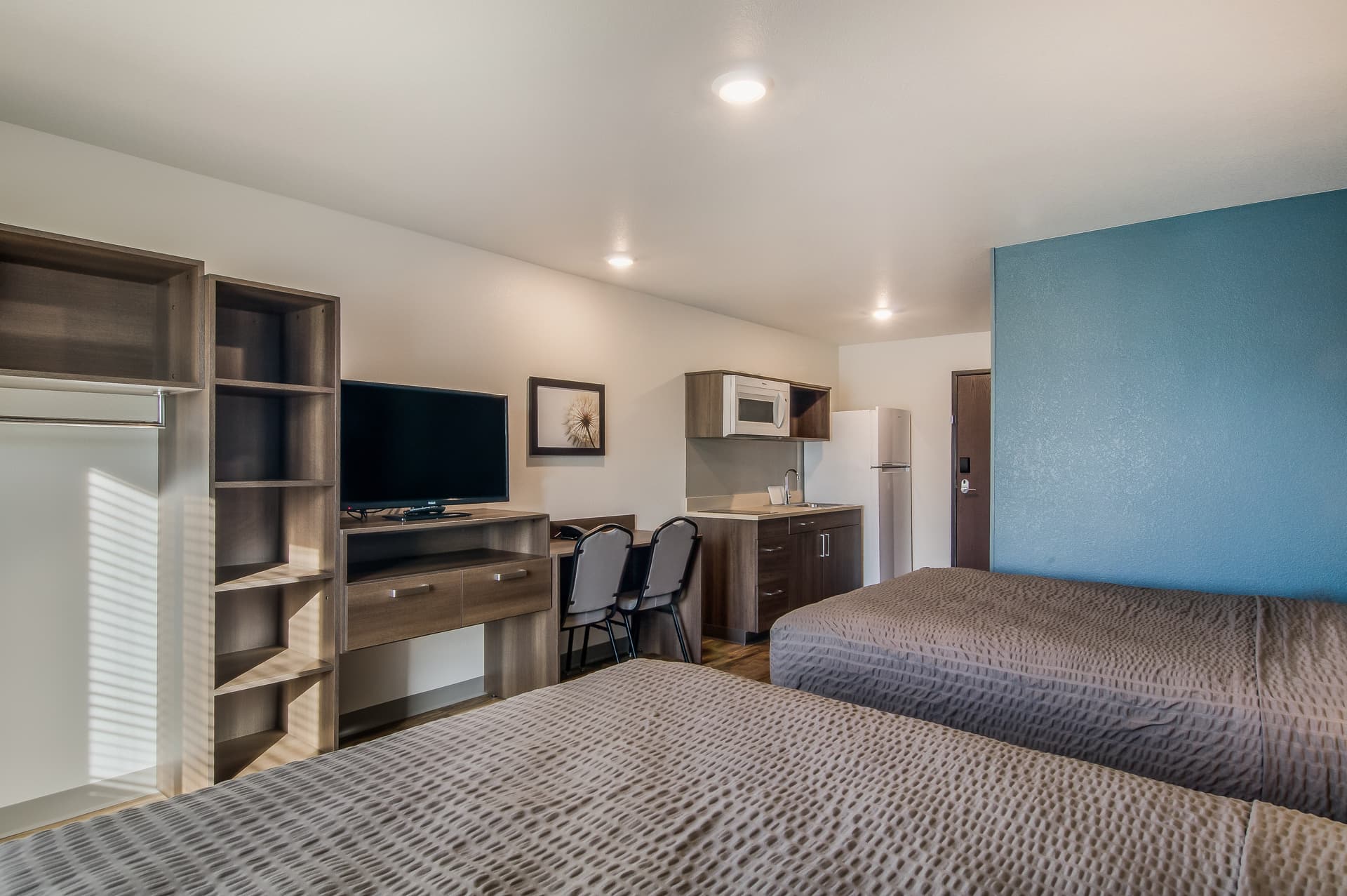 WoodSpring Suites Southington photo 11 of 17