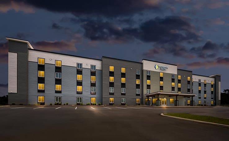 WoodSpring Suites Baton Rouge Airport photo 1 of 10