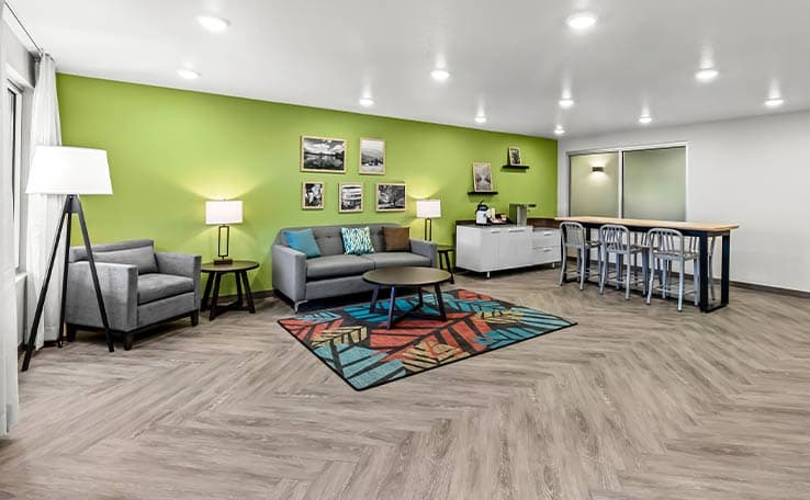 WoodSpring Suites Beaverton - Portland West photo 3 of 22