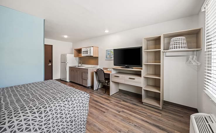 WoodSpring Suites Jackson Hub City photo 7 of 19
