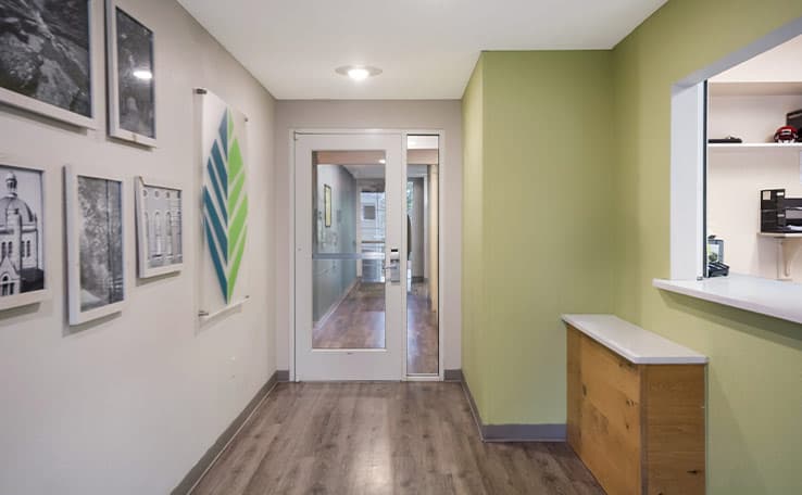 WoodSpring Suites Lexington Southeast photo 3 of 17
