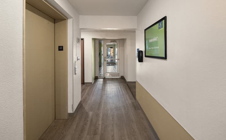 WoodSpring Suites Rockwall-East Dallas photo 3 of 13