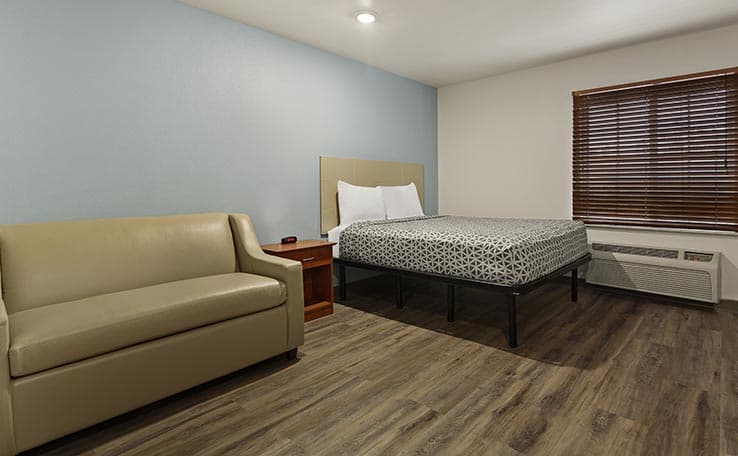 WoodSpring Suites Greenville Simpsonville photo 8 of 18