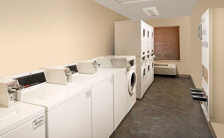WoodSpring Suites Greenville Simpsonville photo 3 of 18