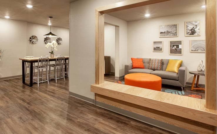 WoodSpring Suites Washington DC Northeast Greenbelt photo 3 of 14