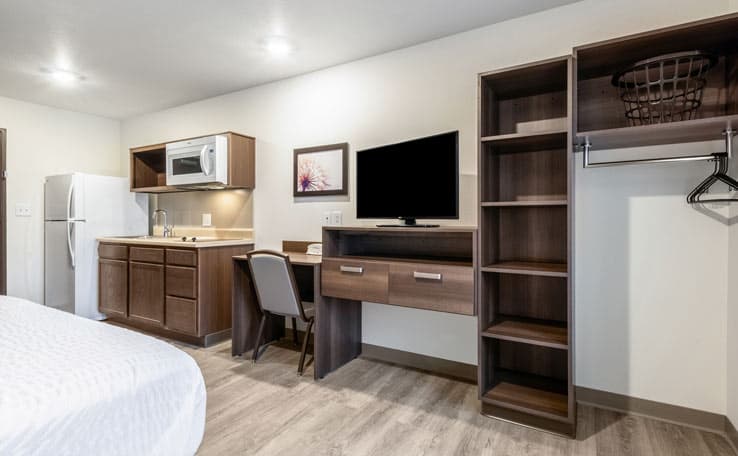 WoodSpring Suites Indianapolis Castleton photo 9 of 19