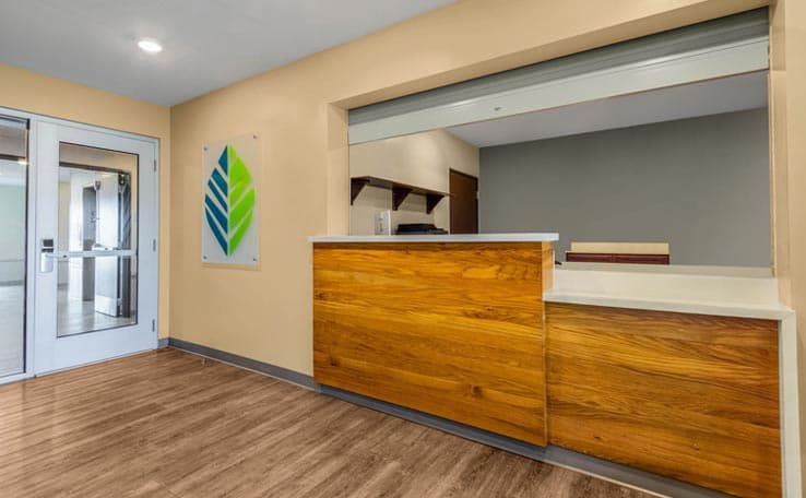 WoodSpring Suites Miramar photo 2 of 19