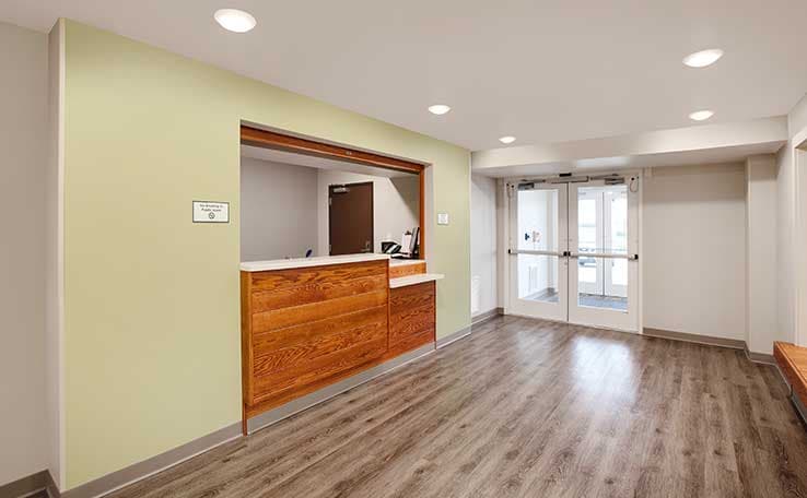 WoodSpring Suites Plano - North Dallas photo 2 of 18